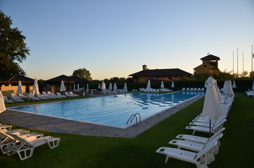 Golf Hotel Castelconturbia Agrate Conturbia Zewnętrze zdjęcie